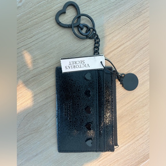 NEW!! VICTORIA SECRET METALLIC CRACKLE HEART O KEYCHAIN CARD CASE - Picture 4 of 6